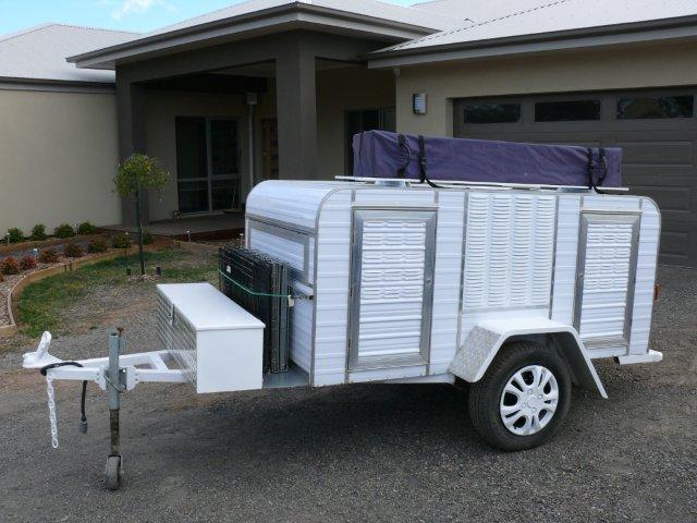 trailerpic.jpg